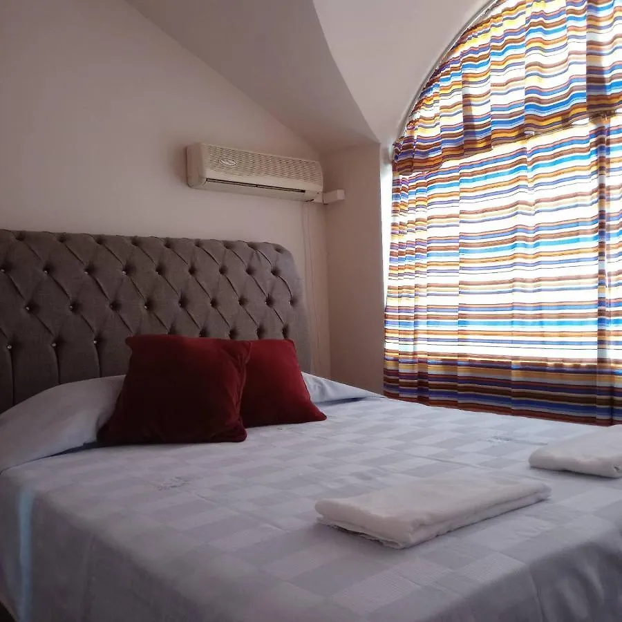 Wild Cherry 2 Bedroom Apartament Economy-3 바르나 불가리아