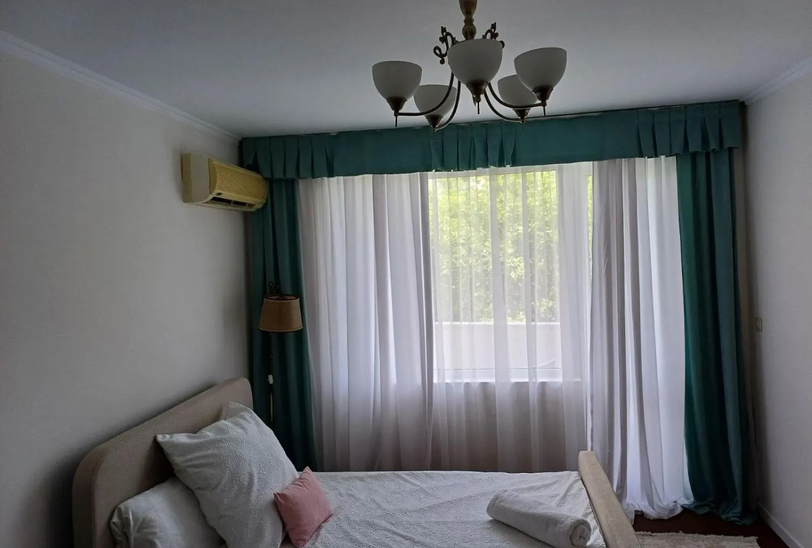 Wild Cherry 2 Bedroom Apartament Economy-3 바르나 아파트